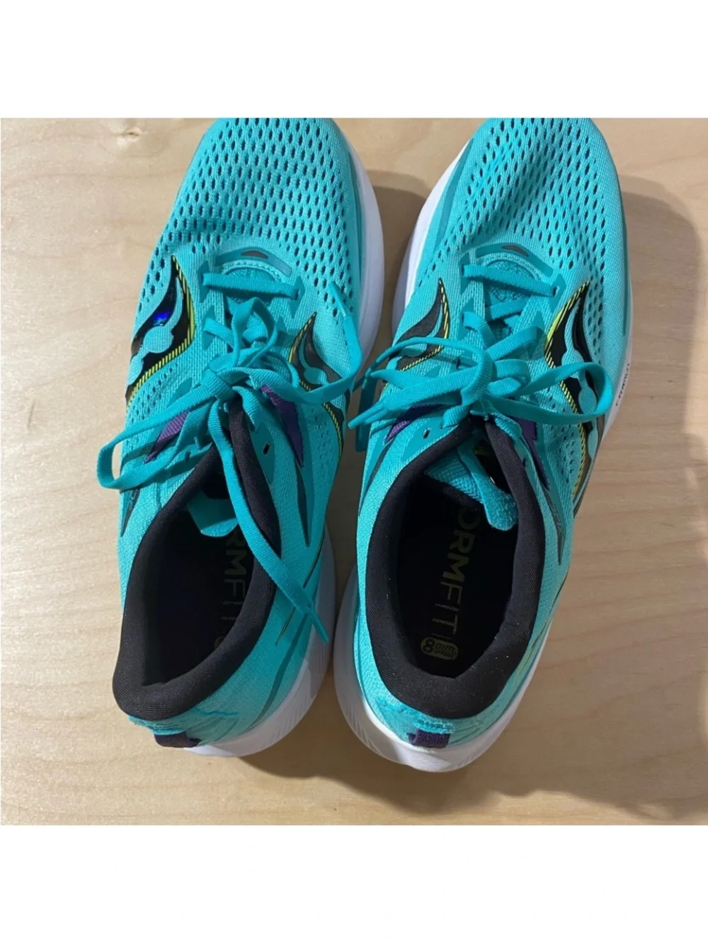 👟SAUCONY👟PWRRUN👟GUC!